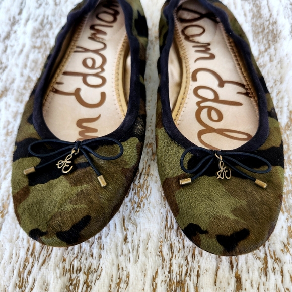 Sam Edelman "Felicia" Calf Hair Green Camo Ballet Flats | Women's Size 7.5 - Picture 3 of 12